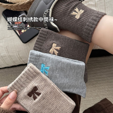 蝴蝶结袜子女春秋季纯棉中筒袜ins潮日系美拉德咖色长袜配德训鞋