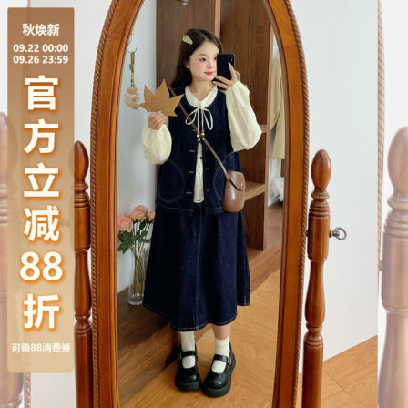 辣条大码女装巨好看的早秋一整套胖mm复古牛仔马甲棉衬衫牛仔套装