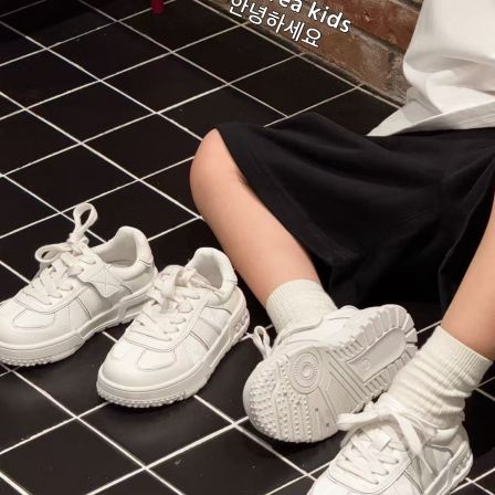 儿童小白鞋真皮运动鞋2025秋季男童老爹鞋女童休闲鞋实体同步板鞋
