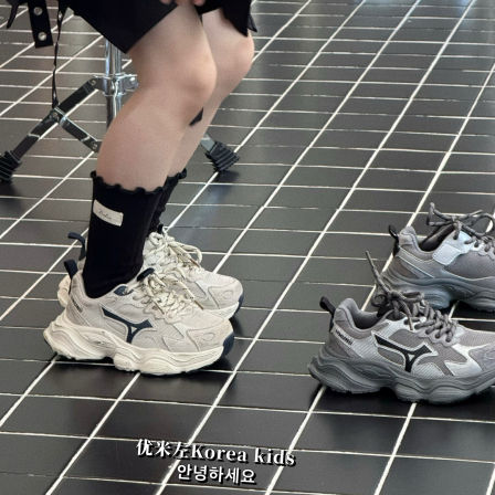 女童运动鞋2025新款儿童秋季老爹鞋男童休闲跑步鞋实体店爆款鞋子
