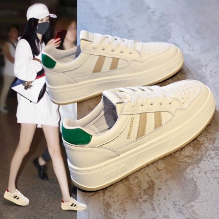 厚底小白鞋女2025新款秋季女生百搭潮流轻便软底休闲运动白色板鞋