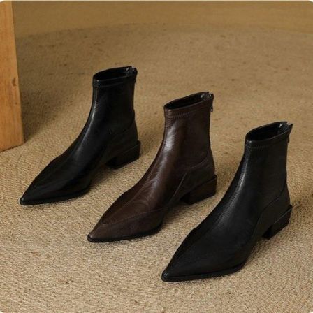 法式尖头弹力瘦瘦靴低跟2025秋冬新款粗跟短靴女复古棕色切尔西靴