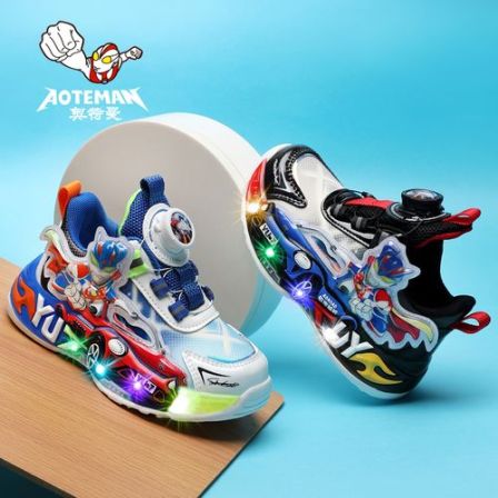 奥特曼正品童鞋男童春秋季儿童带灯带风火轮小汽车皮面男款休闲鞋