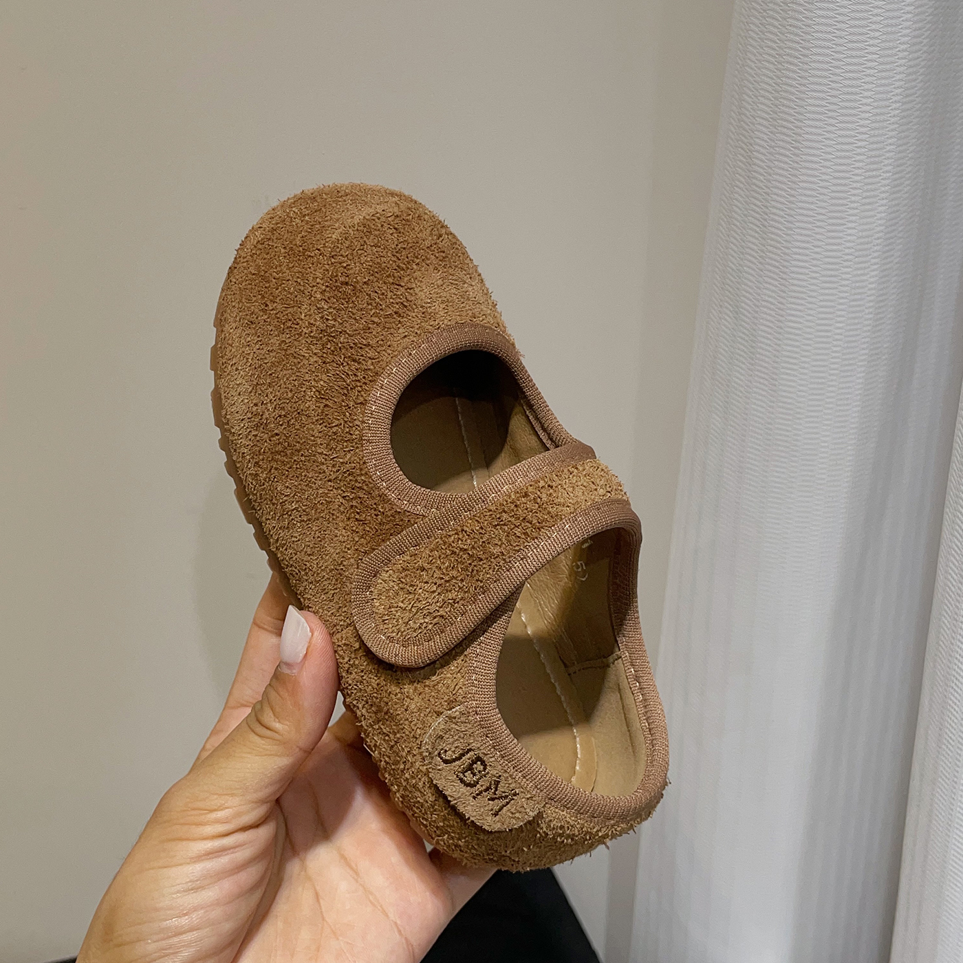 左左家儿童秋季新款复古豆豆鞋女童魔术贴玛丽珍软底百搭勃肯鞋主图