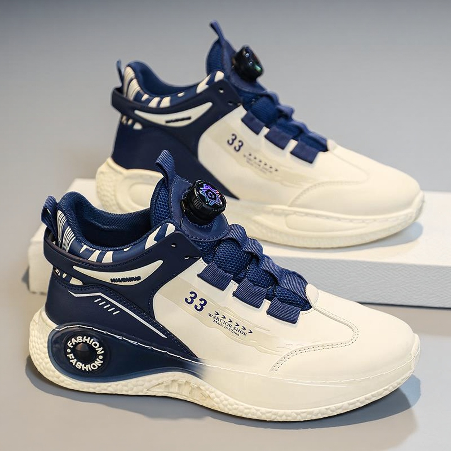 李LN氢云男鞋旋转纽扣秋季运动白色大童青少年初中学生跑步小白鞋主图