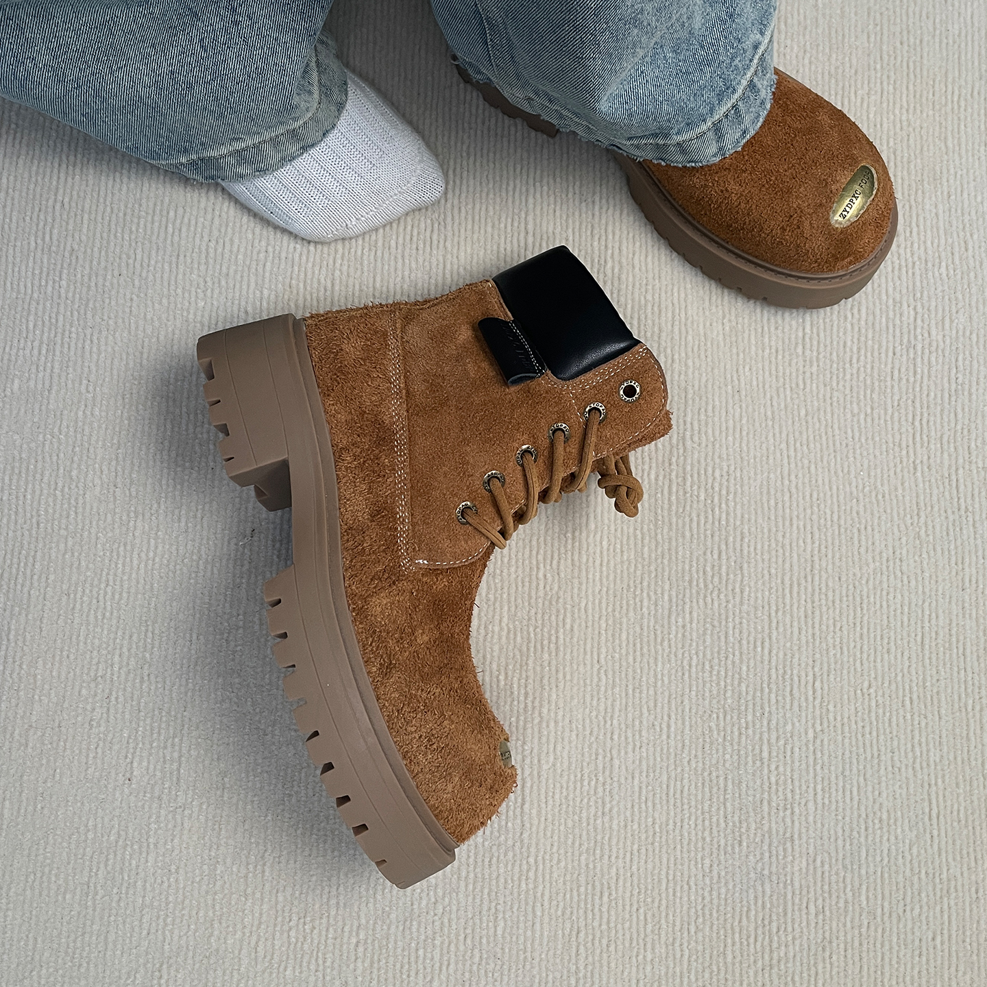 潮牌秀场7cm厚底增高版马丁靴男翘翘的洗水反绒皮户外男生大黄靴主图