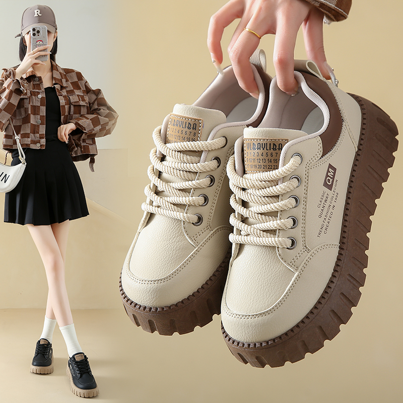 李LN氢云女鞋2025新款秋季初中学生软底轻便运动松糕百搭厚底板鞋主图