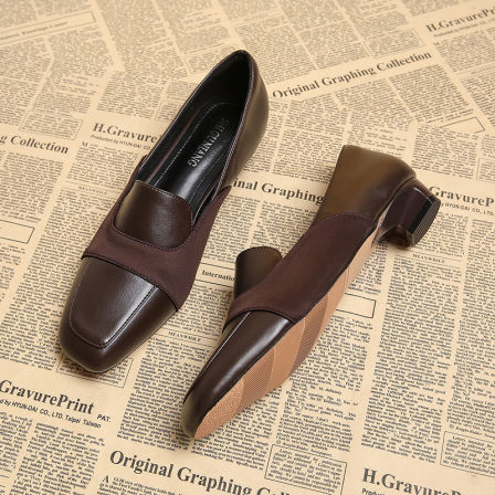 真皮绝美不累脚小单鞋女2025秋季新款复古方头晚晚气质百搭小皮鞋