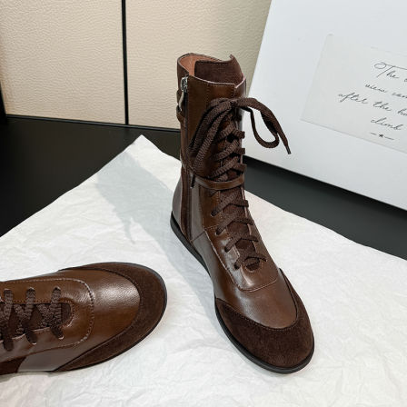 猫熊家复古皮带扣平底马丁靴女2025新款西部拳击靴真皮系带小短靴