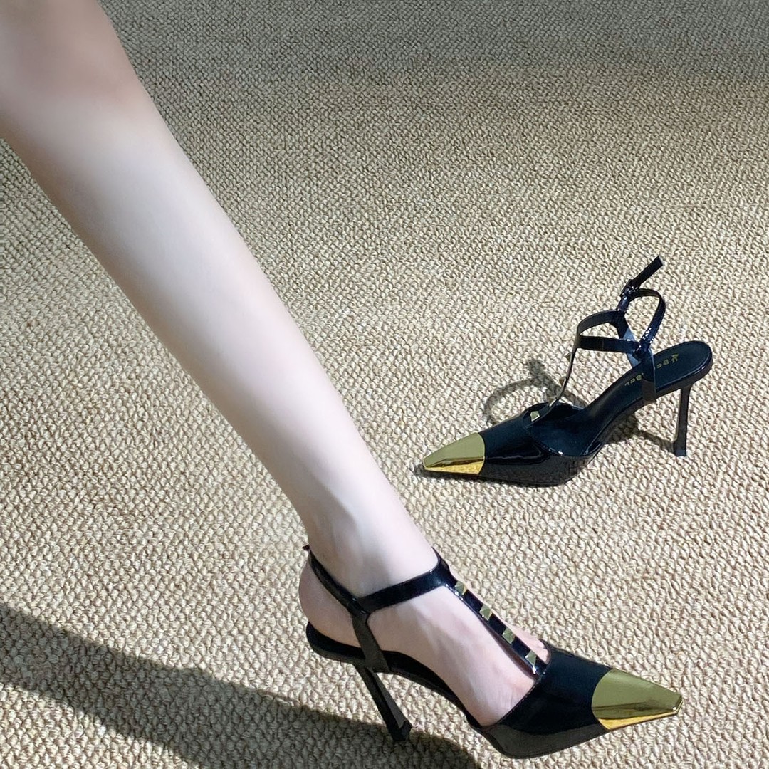 包头凉鞋女款2025金属铁头铆钉一字带高跟鞋女细跟小方头性感单鞋主图