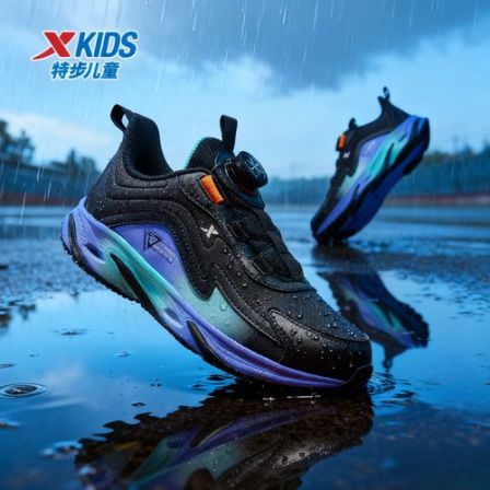 特步儿童秋冬皮面防水旋钮跑鞋中大童防滑减震运动鞋675415119465