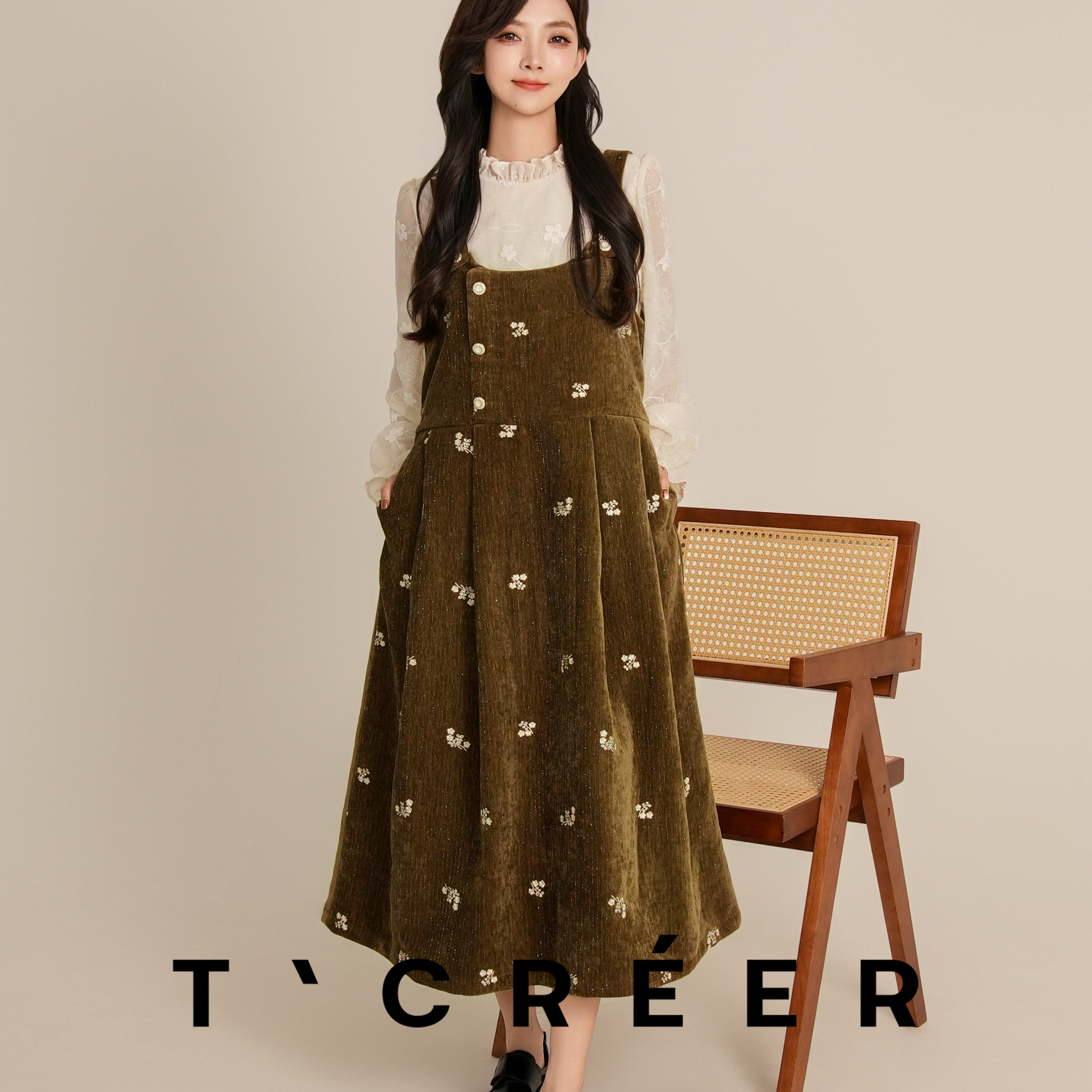 T`CREER｜【绿动主义】秋冬轻法温柔系背带刺绣连衣裙女主图