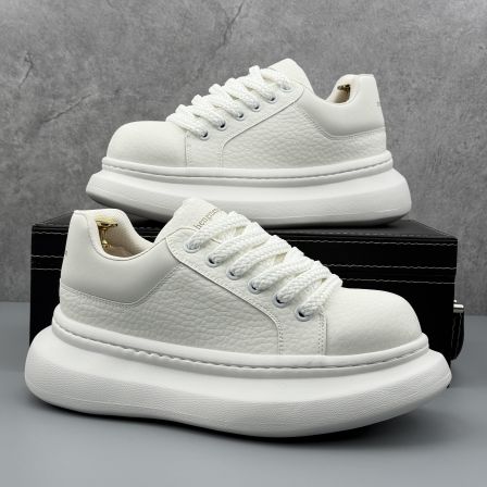 厚底增高男板鞋2025秋季新款超火面包鞋运动小白鞋时尚百搭休闲鞋