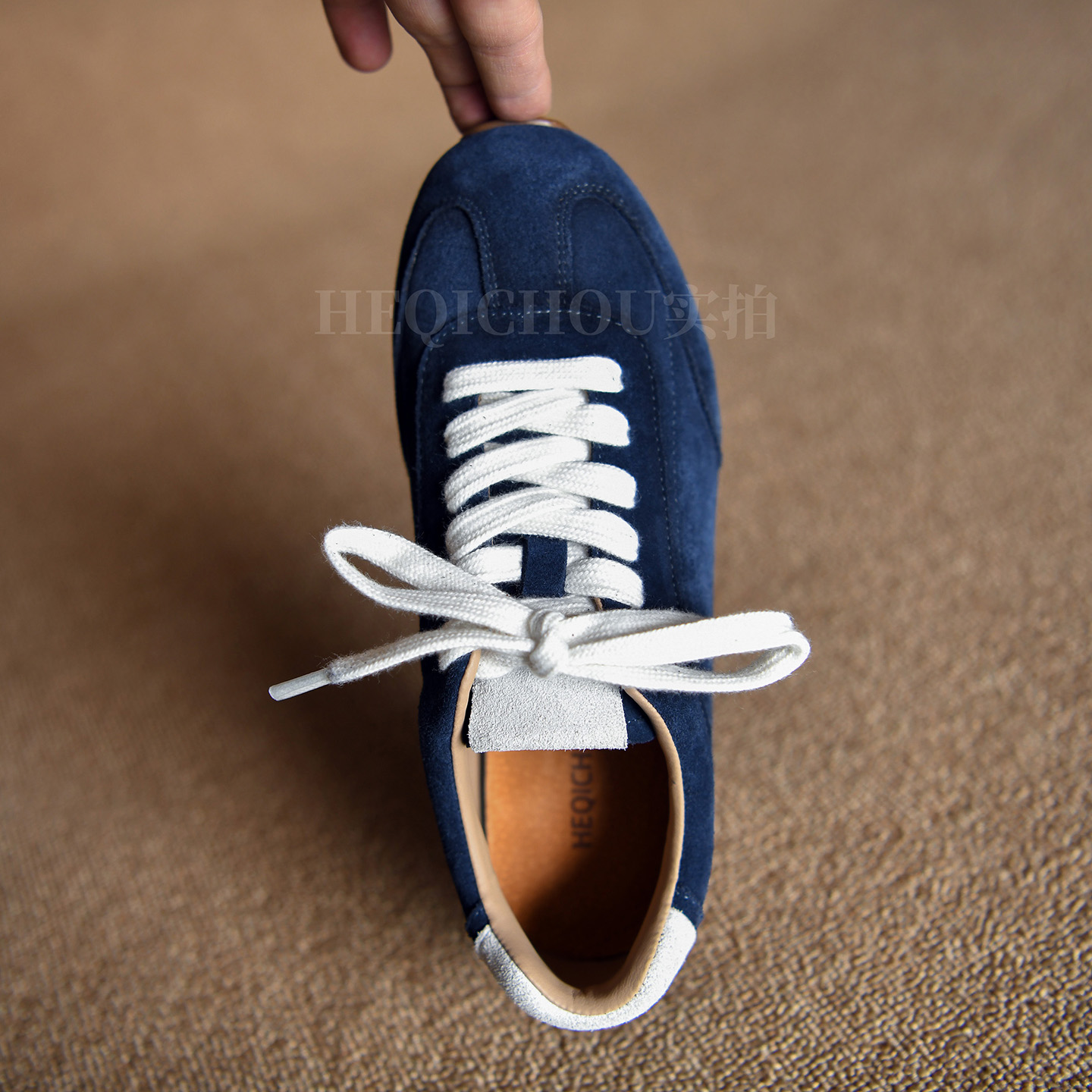 何其丑 磨砂牛皮蓝色休闲鞋女德训鞋 真皮平板鞋2025新款平跟女鞋主图
