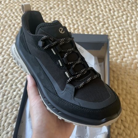 【年中捡漏】ECCO爱步女款新款防水奥图户外登山休闲鞋 824253