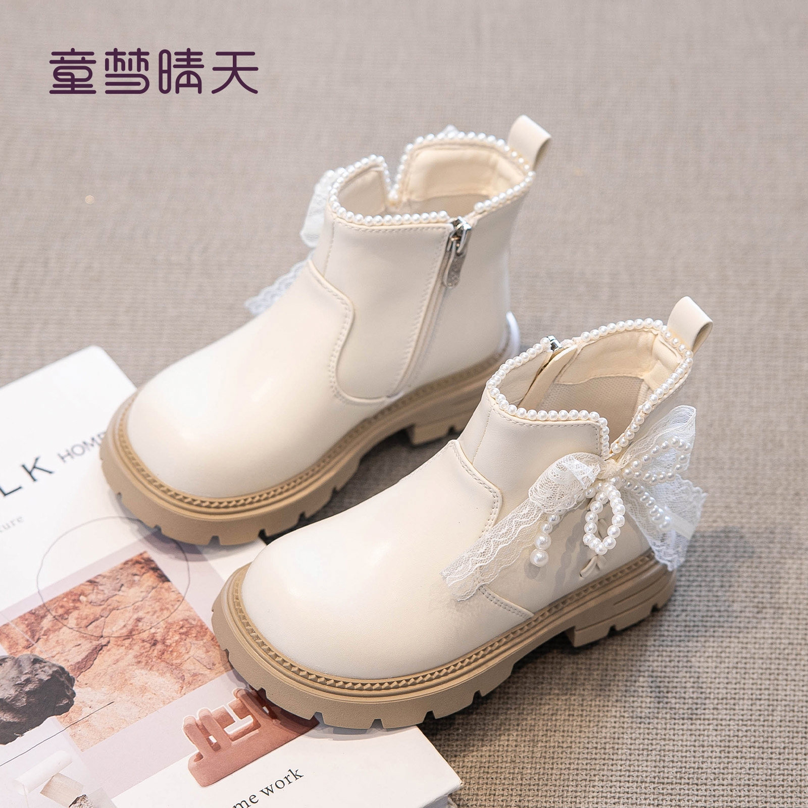 童梦晴天女童马丁靴儿童白色短靴洋气2025新款秋季女宝靴子公主风主图