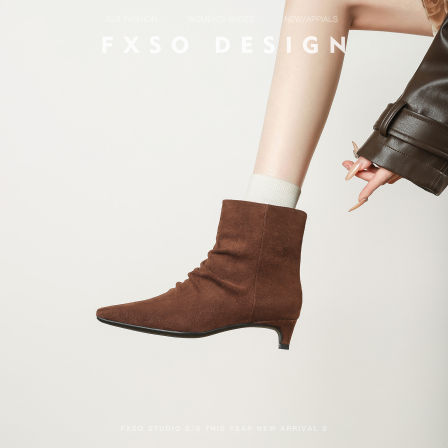 真皮方巷2025秋季新款法式气质小猫跟短靴女气质显瘦尖头堆堆靴女