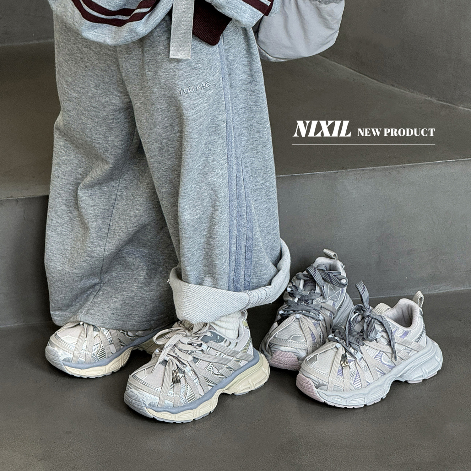 儿童巴黎家2025春秋新款女童蜘蛛侠绑带3XL男童运动鞋潮牌老爹鞋主图