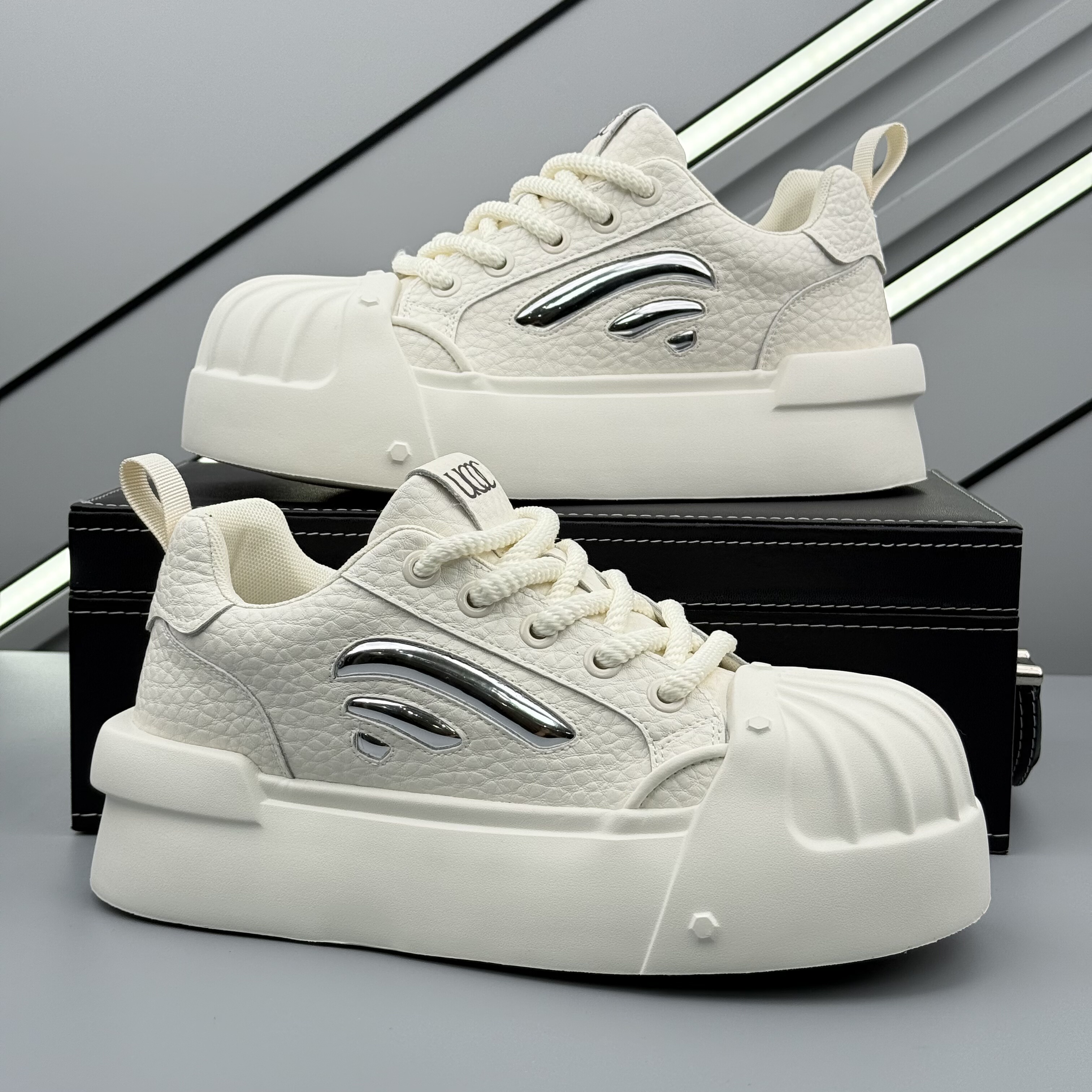 贝壳头男鞋2025新款秋冬超火厚底高级感大头鞋增高板鞋轻奢小白鞋主图