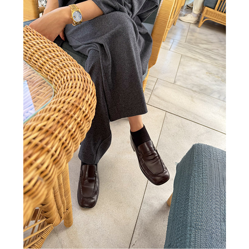 SUSISUMMER稳稳的幸福 奢牌御用法国小牛皮复古方头低跟乐福鞋主图