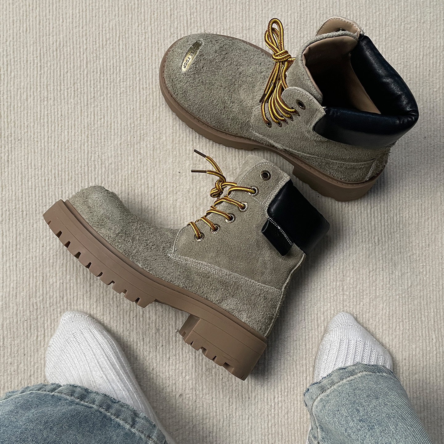 马丁靴男款秋季厚底增高英伦风情侣款高帮户外大黄靴休闲工装靴子主图