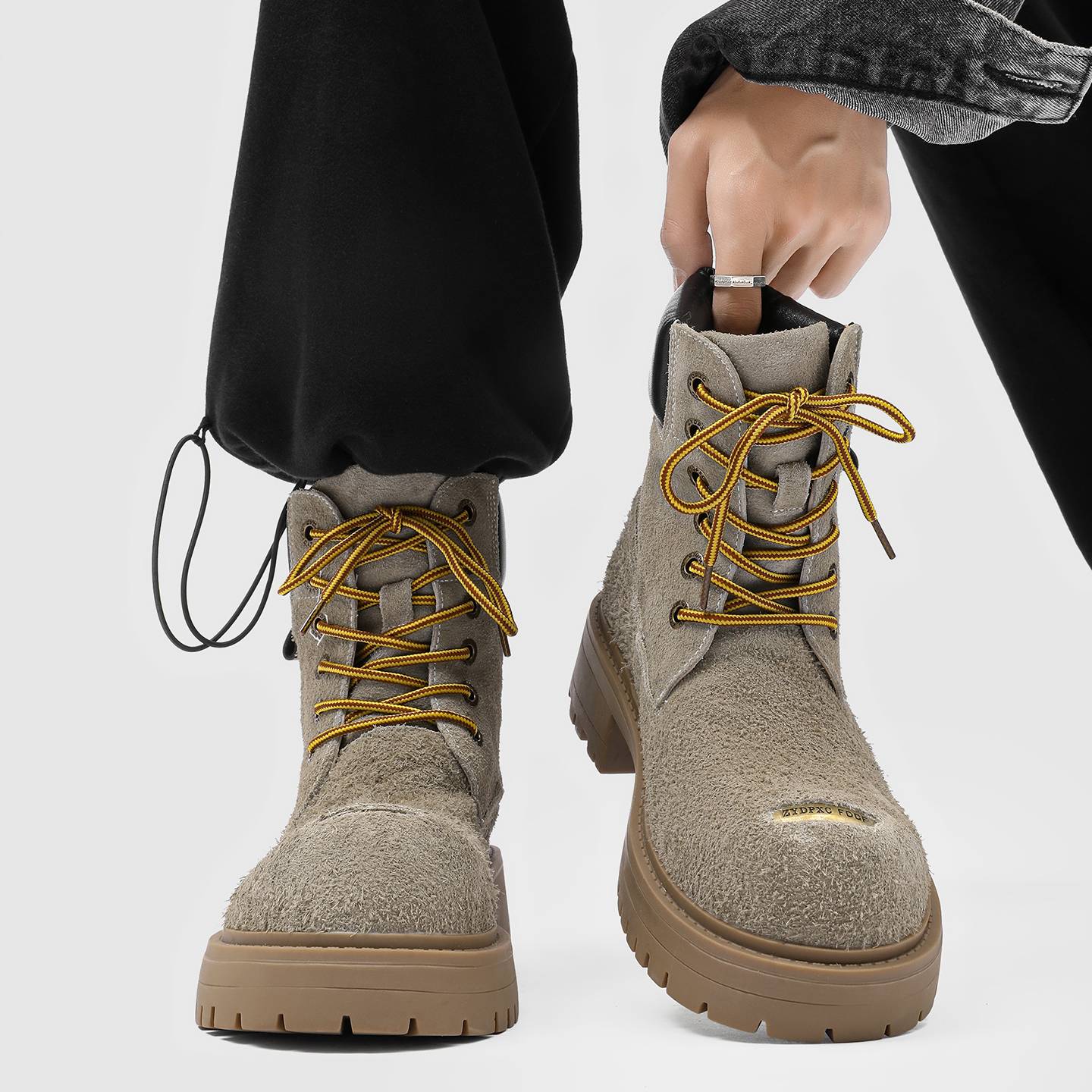 新款德比大头马丁靴男翻毛厚底增高美式户外沙漠靴高帮机车马丁靴主图