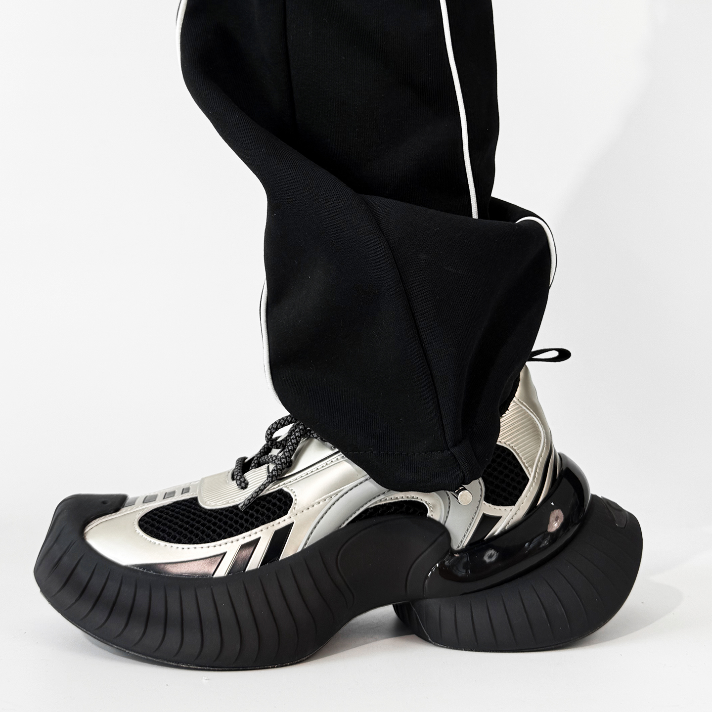 丁禹兮流光跑鞋厚底增高黑色老爹鞋男女复古轻便休闲鞋登山赛车鞋主图