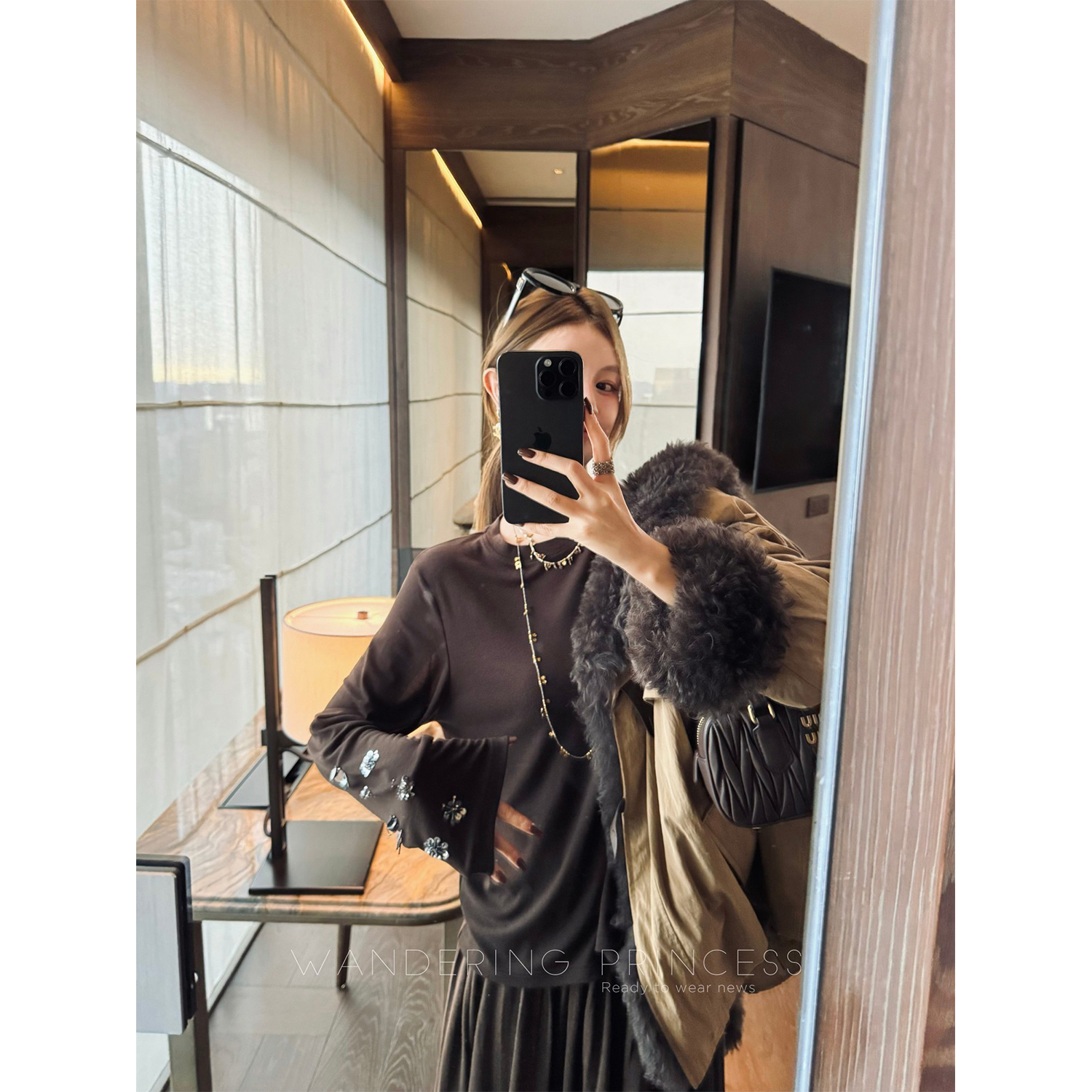 钱美西 4色手工钉珠莱赛尔羊毛圆领针织T恤裸感宽松休闲长袖上衣主图