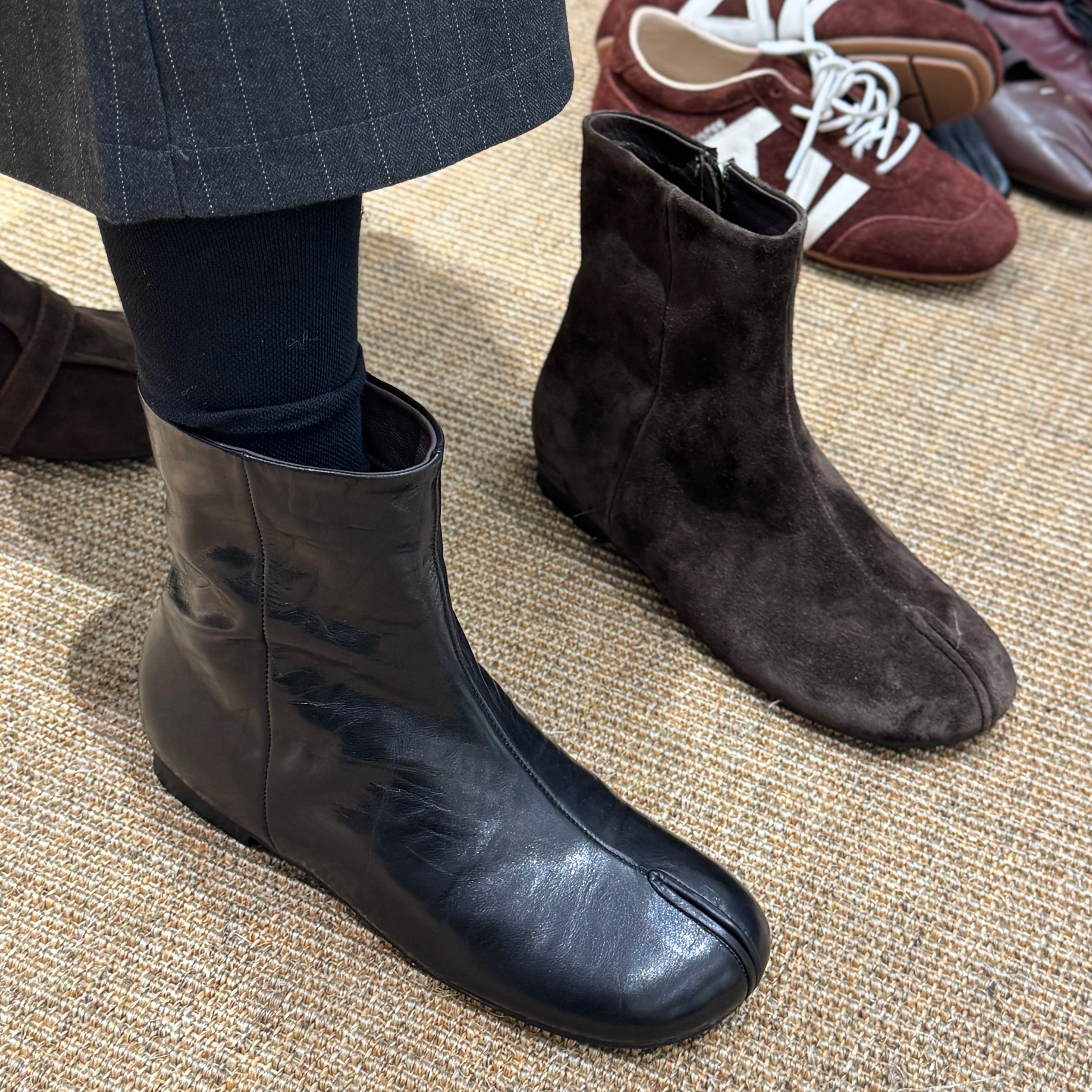 MFX 英伦风复古小众短靴平底后拉链切尔西裸靴 9-303主图