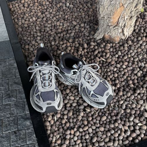 小发喵「几何线条复古厚底老爹鞋｜网面织就摩登步履新风尚」999主图