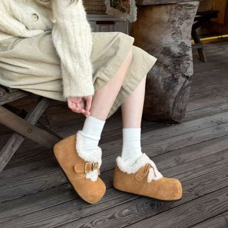 小发喵「暖绒磨砂缀金属搭扣勃肯鞋｜复古时髦腔调满格」777