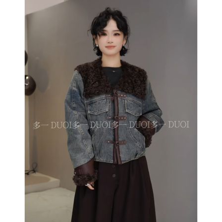 多一“港湾”2025冬季复古时尚撞色拼接毛毛休闲羽绒牛仔外套