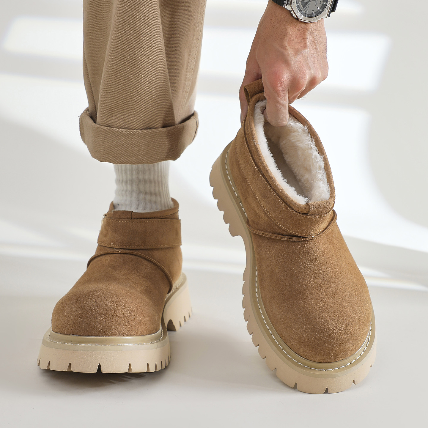 冬季漠河加绒加厚雪地靴男女米奇大头马丁靴防寒防滑装备户外棉鞋主图