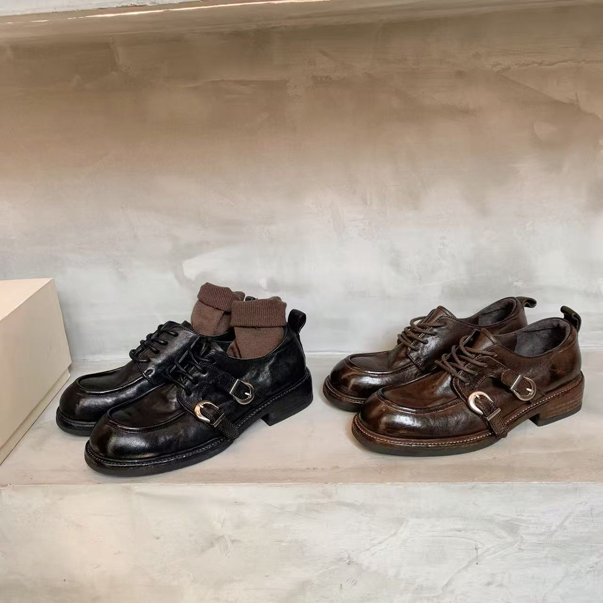 葡萄妈studiolee 增高4.5cm~水洗马皮英伦风圆头双扣带系带小皮鞋主图