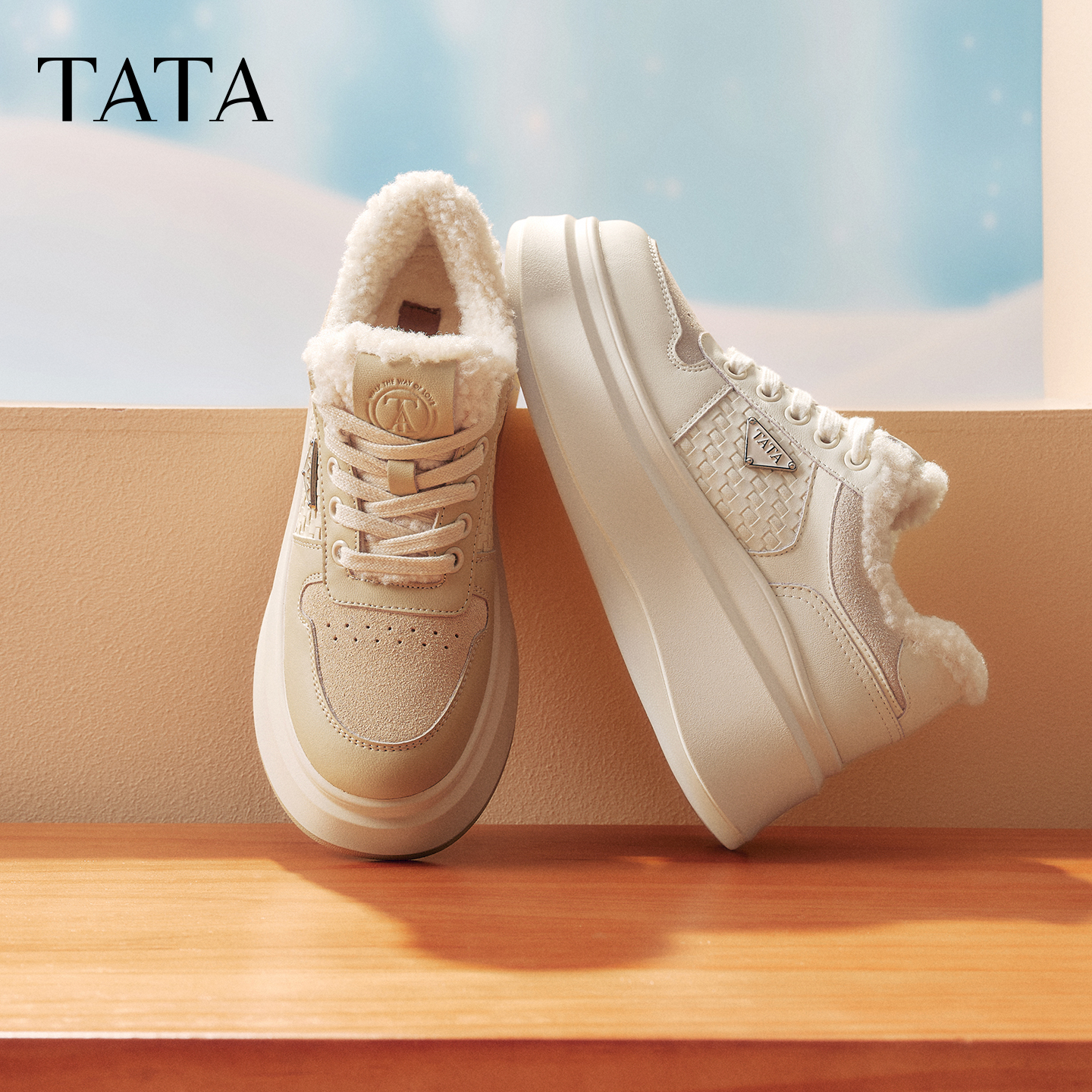 【所有女生的衣橱直播间】TATA他她小白鲸时尚休闲厚底小白鞋板鞋主图