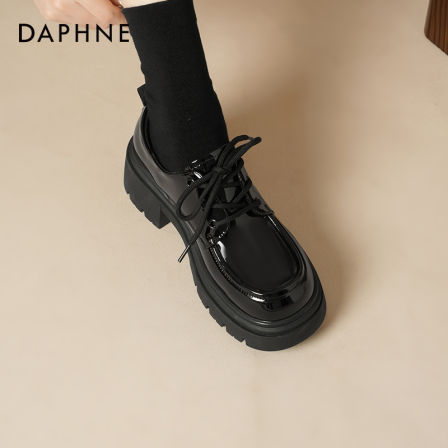 达芙妮厚底乐福鞋女2025新款秋冬百搭单鞋英伦风亮面黑色小皮鞋女