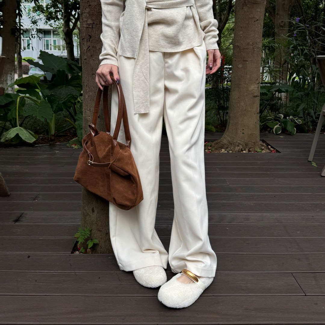 小发喵「柔绒奢缀鎏金扣玛丽珍单鞋｜复古慵懒摩登高级时尚」主图