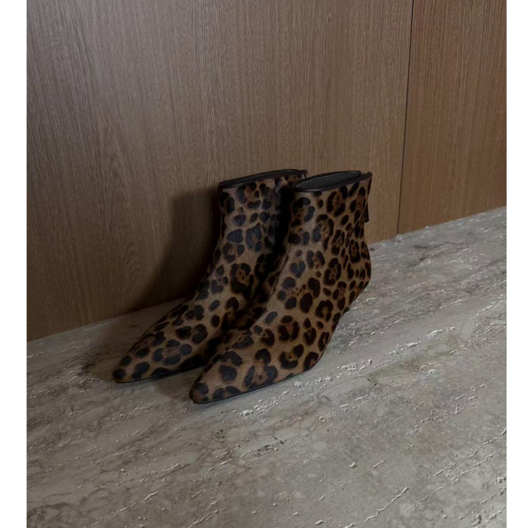 TANTAN 时尚气质百搭秋冬尖头时装靴3583主图