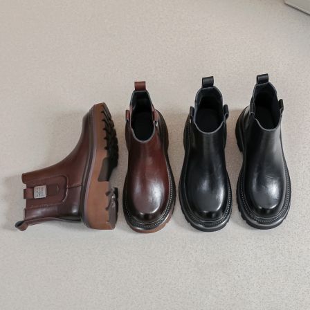 2025新款爆款复古厚底一脚蹬短筒马丁靴 8899