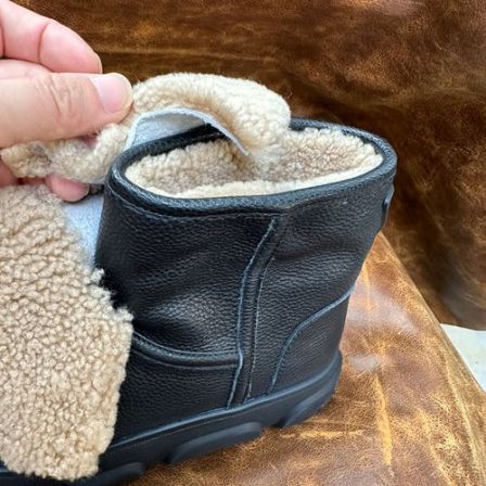 冬季新款雪地靴女皮毛一体中筒靴保暖真毛百搭防滑头层牛皮短靴女