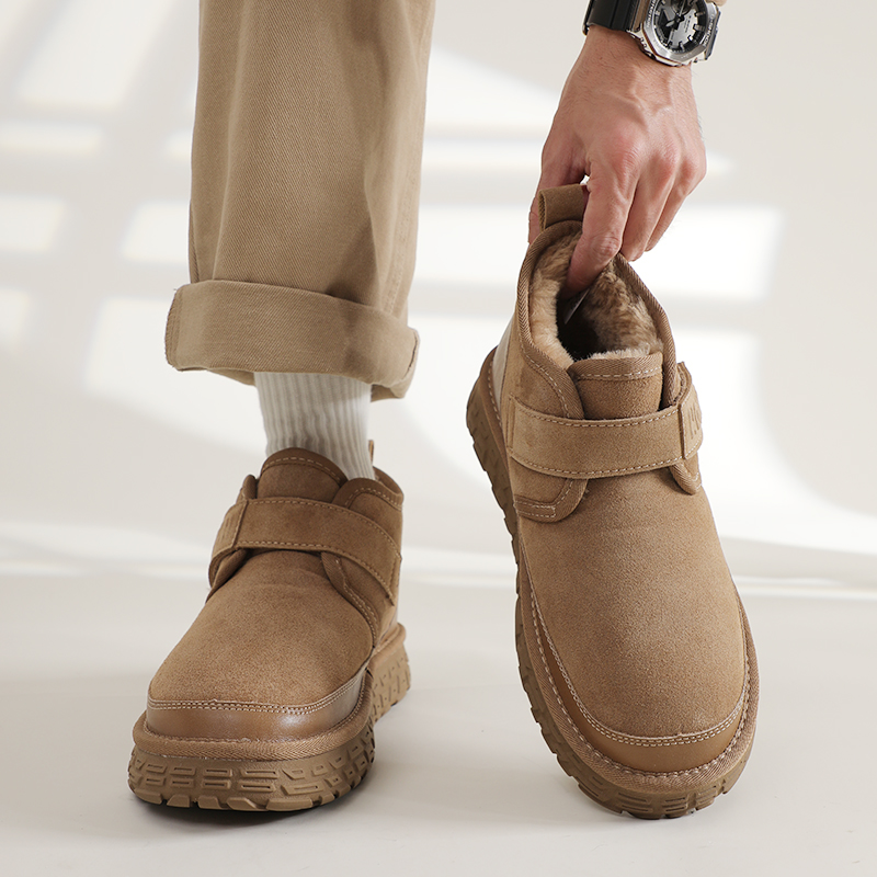 防滑雪地靴男2025冬季新款休闲短筒户外魔术贴东北棉鞋厚底面包鞋主图