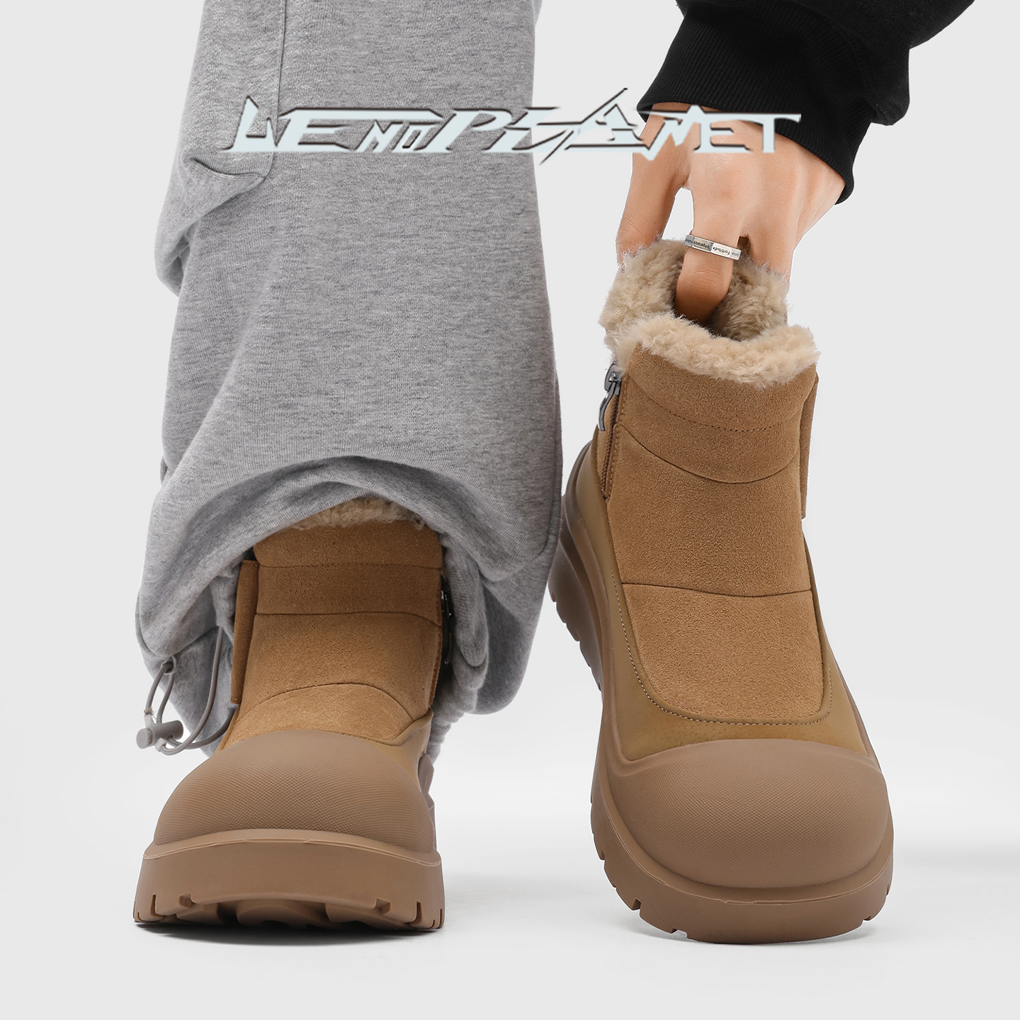 雪地靴男女冬季新款短筒简约百搭保暖靴子加绒加厚防寒户外棉鞋主图