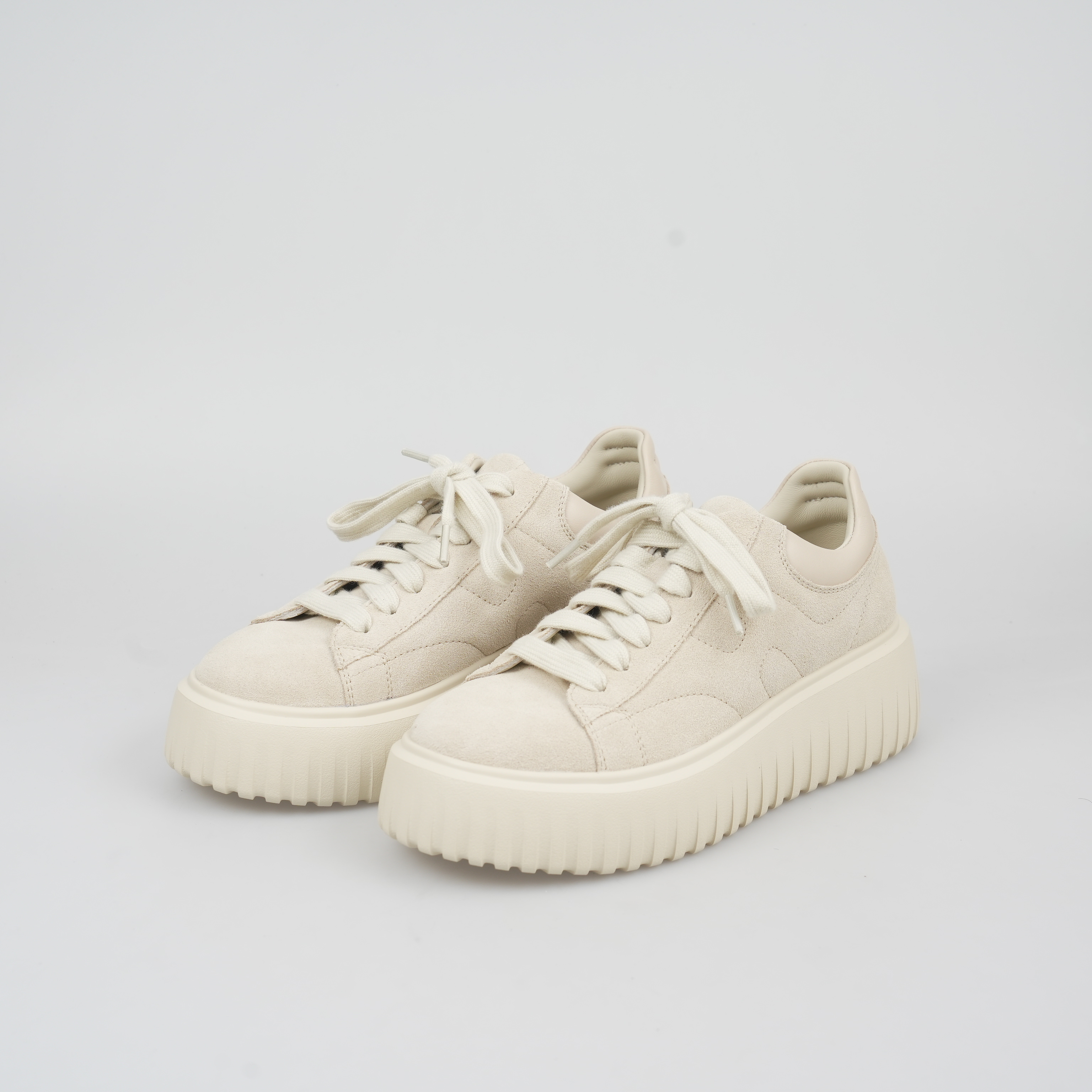 宁儿Lynn羊皮休闲女款2025新款秋冬松糕鞋厚底饼干鞋百搭运动板鞋主图