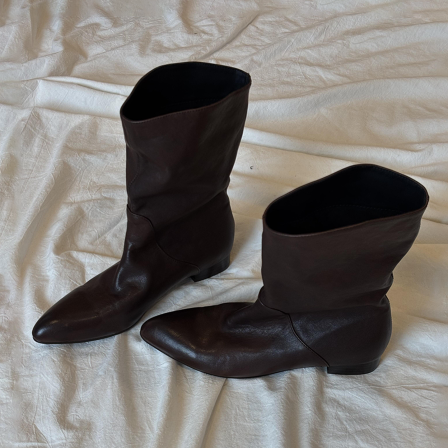 羊皮版~法式复古气质百搭尖头高级感宽筒显瘦简约设计女款骑士靴