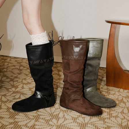 梨小七~小众时髦绒面新款骑士靴女铆钉设计不过膝遮肉内增高长靴