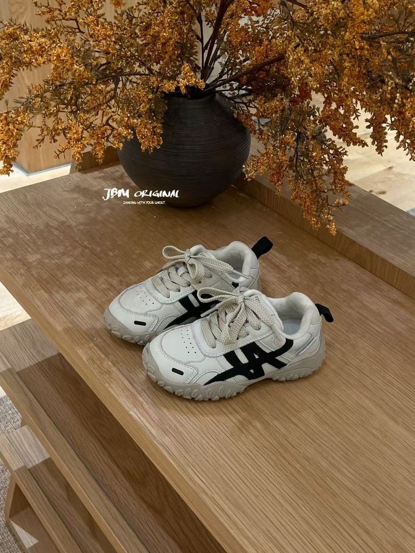 阿又男童原创防滑轻便大底运动鞋休闲板鞋童百搭童鞋253151-2主图