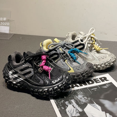 左左家冬季中大童做旧潮酷榴莲底加绒老爹鞋男女童抗寒防滑运动鞋