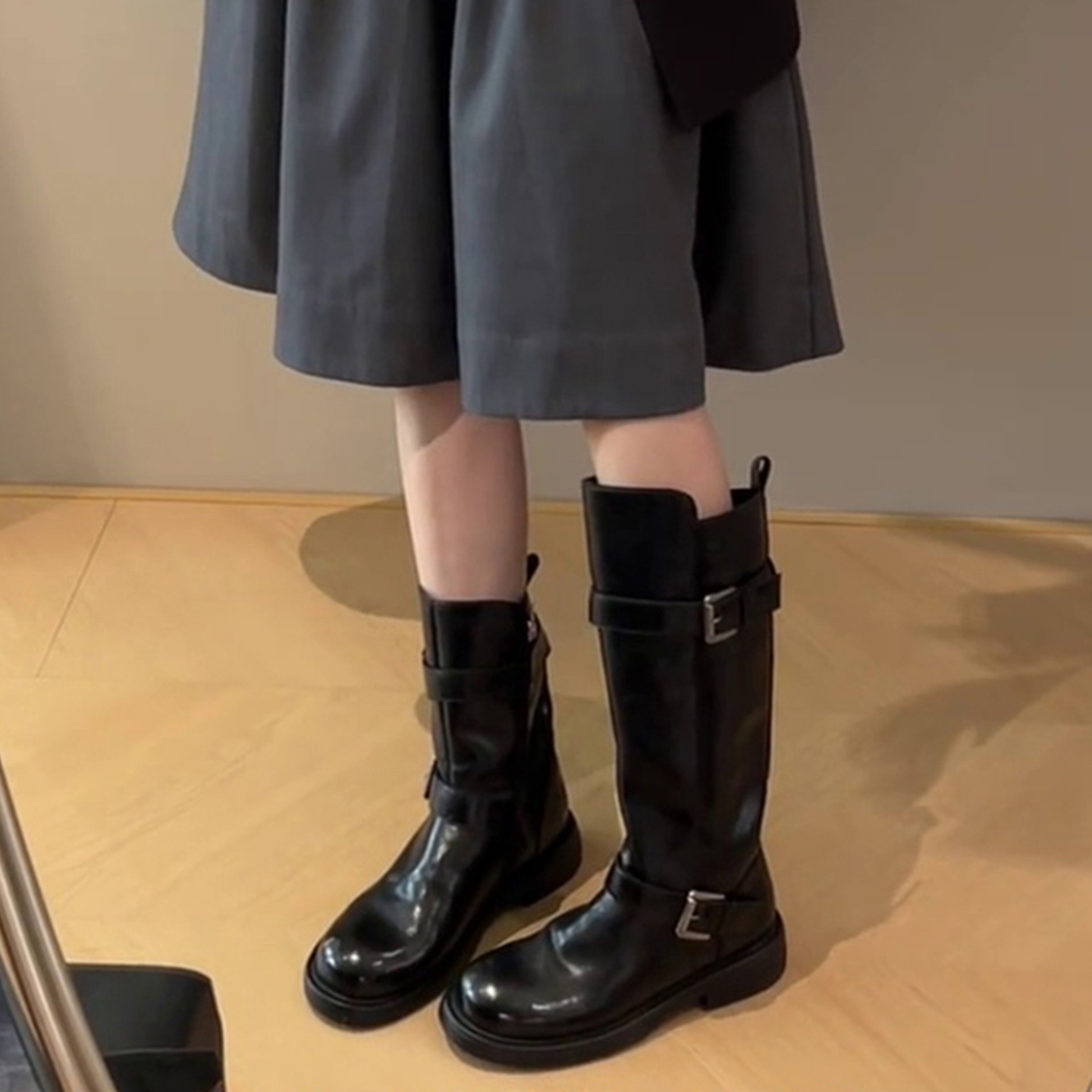 牛皮版~复古皮带扣高筒骑士靴圆头机车短靴女显瘦侧拉链粗跟长靴主图