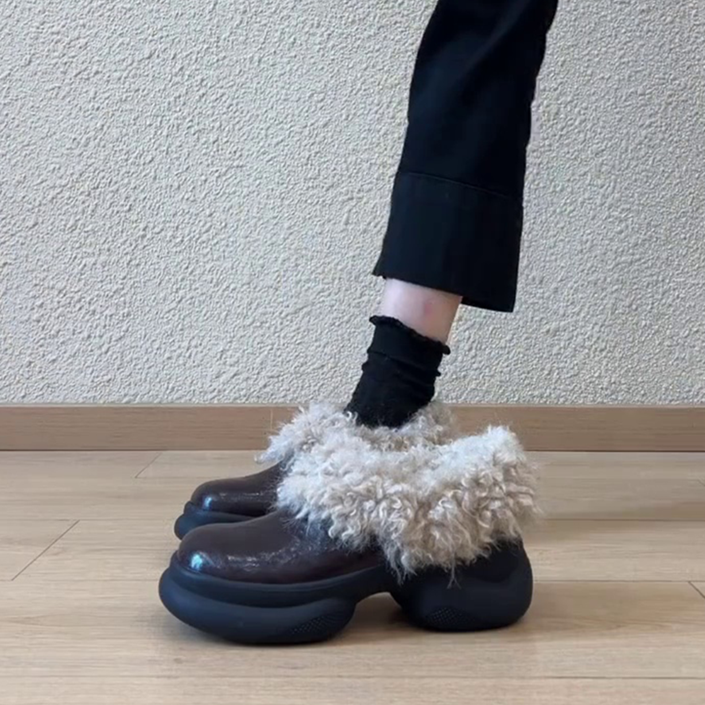 羊皮版~毛毛鞋女厚底一脚蹬加绒保暖拼接短筒雪地靴圆头复古百搭主图