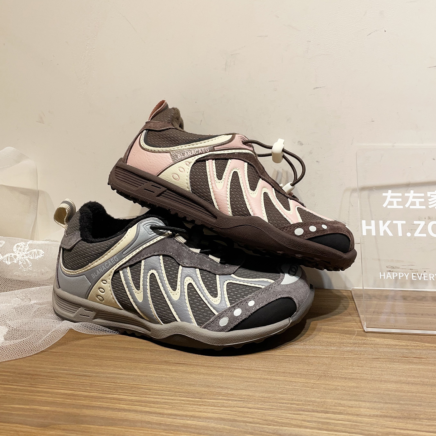 左左家2025秋冬复古加绒拼色百搭老爹鞋男女童轻盈软底休闲运动鞋主图